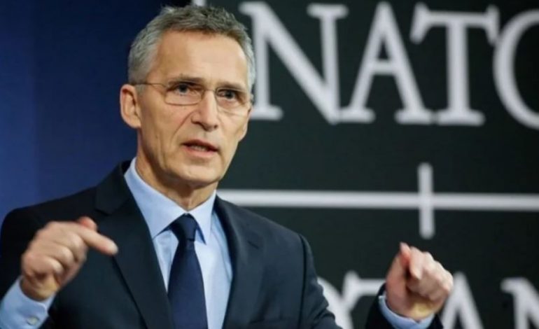 Ukrainë/ Sekretari i Përgjithshëm i NATO-s u bën thirrje evropianëve të rrisin prodhimin e armëve