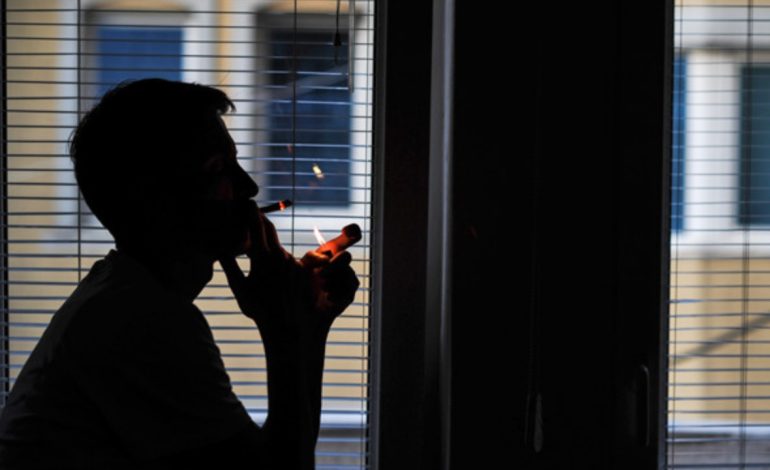 “Nuk shijova dot familjen”/ Intervista me një përdorues droge për 20 vite me radhë: Rashë tre herë në burg, kur ngela pa para për të blerë kokainë…