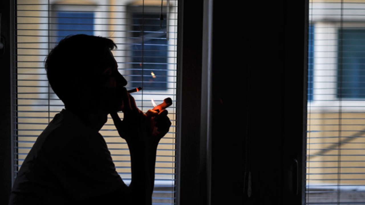 “Nuk shijova dot familjen”/ Intervista me një përdorues droge për 20 vite me radhë: Rashë tre herë në burg, kur ngela pa para për të blerë kokainë…
