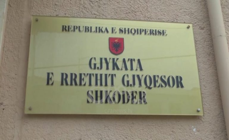 Hodhi në ujërat e lumit Kir foshnjën e saj të porsalindur, dënohet me 22 vite burg Orjana Gremi