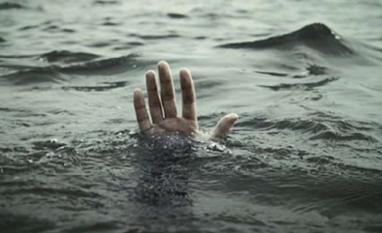 EMRI/ Ra në det kur po peshkonte, mësohet identiteti i 40-vjeçarit, vijon puna për gjetjen e trupit 
 25/02/2024 19:29