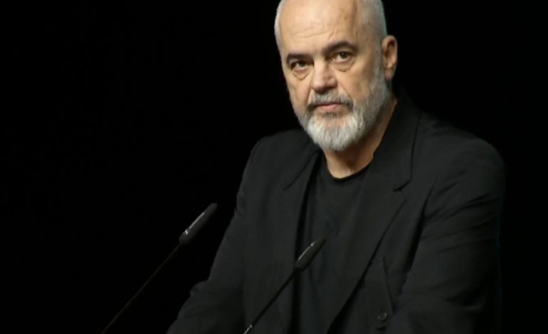 “Horizonti i bashkimit përfundimtar me familjen evropiane nuk është më një ëndërr”, Rama: Për të realizuar këtë arritje administrata publike është faktori kyç