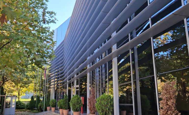 Dosja/ “Hajde nesër te puna të ti jap”, biseda mes bashkëshortes së të dënuarit me Hafësllarin: Këto të dyja i kam unë këtu