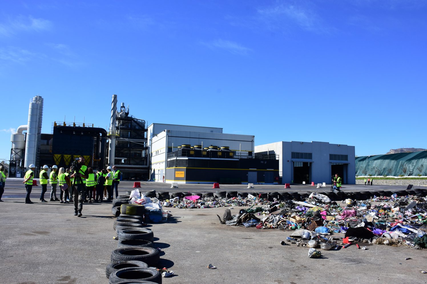 Defektet e inceneratorit rrisin malin me plehra në landfillin e Elbasanit