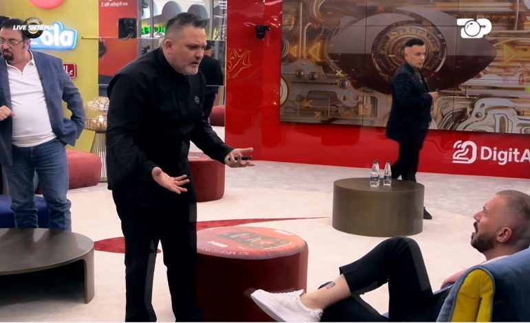 “Pse të djeg, i ke mashtruar të gjithë”/ Debat i fortë mes Julit, Romeos dhe Gazit, opinionisti: Janë si Luizi dhe Maestro junior