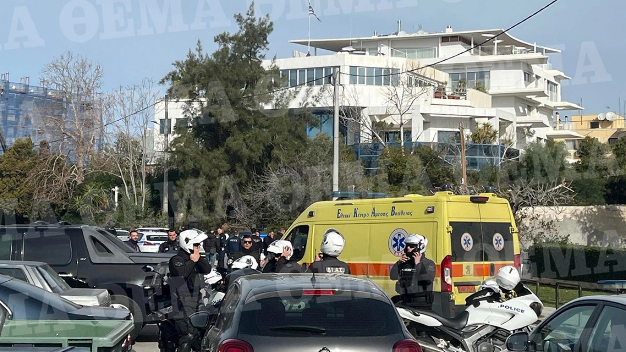 Sulm me armë në një kompani detare në Glifadha të Athinës, tre të plagosur