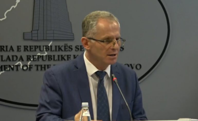 Ndalohet kamioni me dinarë në kufi, Bislimi: Serbia po synon krijimin e tensioneve në Kosovë