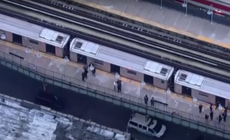 Sulm në metronë e Nju Jorkut, një i vrarë e 5 të plagosur/ Një grua hap zjarr në kishë!