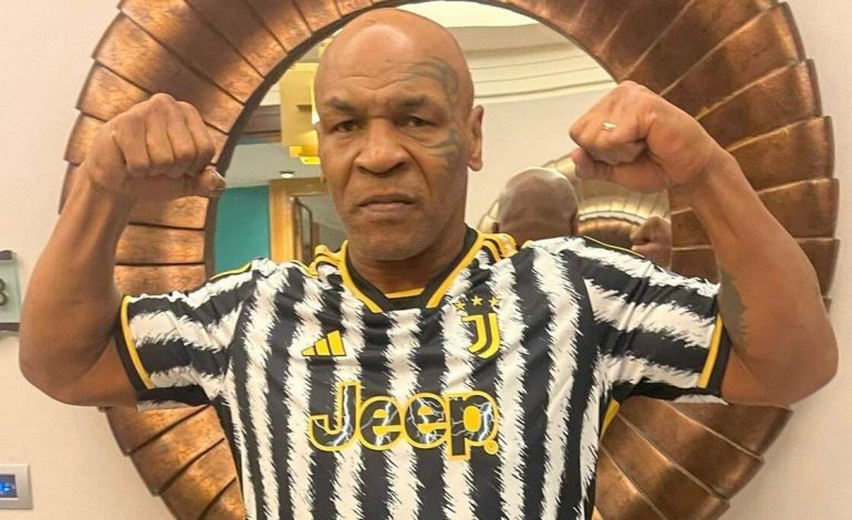 “Përforcimi” më i ri i Juventus, Mike Tyson vesh bluzën bardhezi, kampioni i boksit “çmend” fansat
