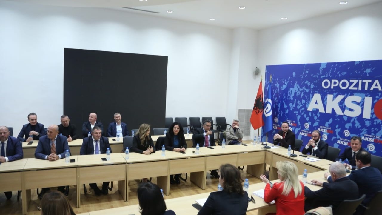 Bashkohen deputetët e Partisë Demokratike/ Mblidhet grupi i PD dhe Këshilli Kombëtar! Bardhi: Jo më përçarje dhe konflikte