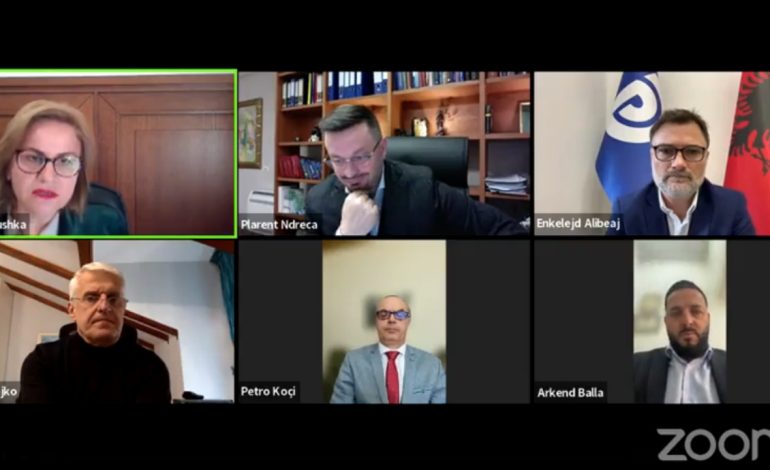 Amnistia Penale/ Debat në komision, Alibeaj: Të na jepet kohë për të studiuar variantet e reja, s’mund të ecim me shpejtësi! Felaj: Ka tre muaj që pret