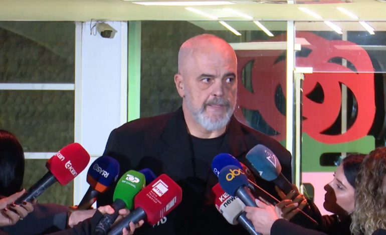 LAJM I FUNDIT/ Rama flet pas mbledhjes së Asamblesë, zbardh diskutimet