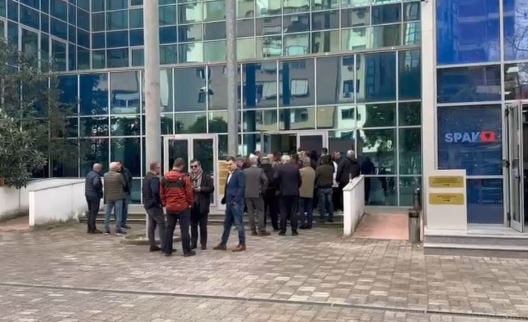 Sot seanca për mbrojtje e Belerit, mbështetësit e tij para GJKKO-së 
 28/02/2024 14:20