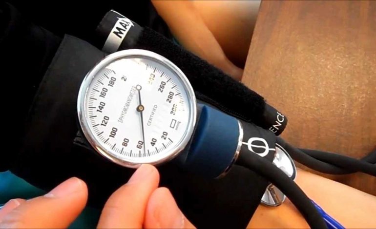 Tensioni i Lartë i Gjakut  – Si Ndikohet nga Temperatura e Shtëpisë