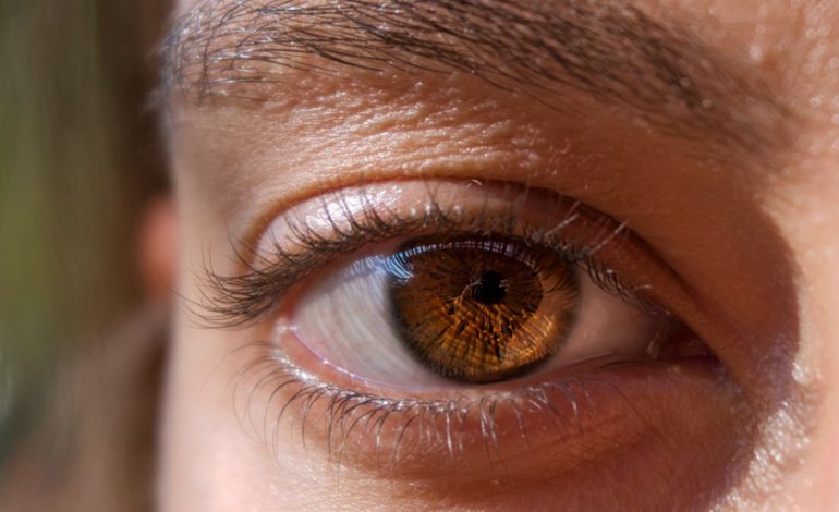 Si Ndikon Tensioni i Lartë i Gjakut në Shëndetin e Syve?