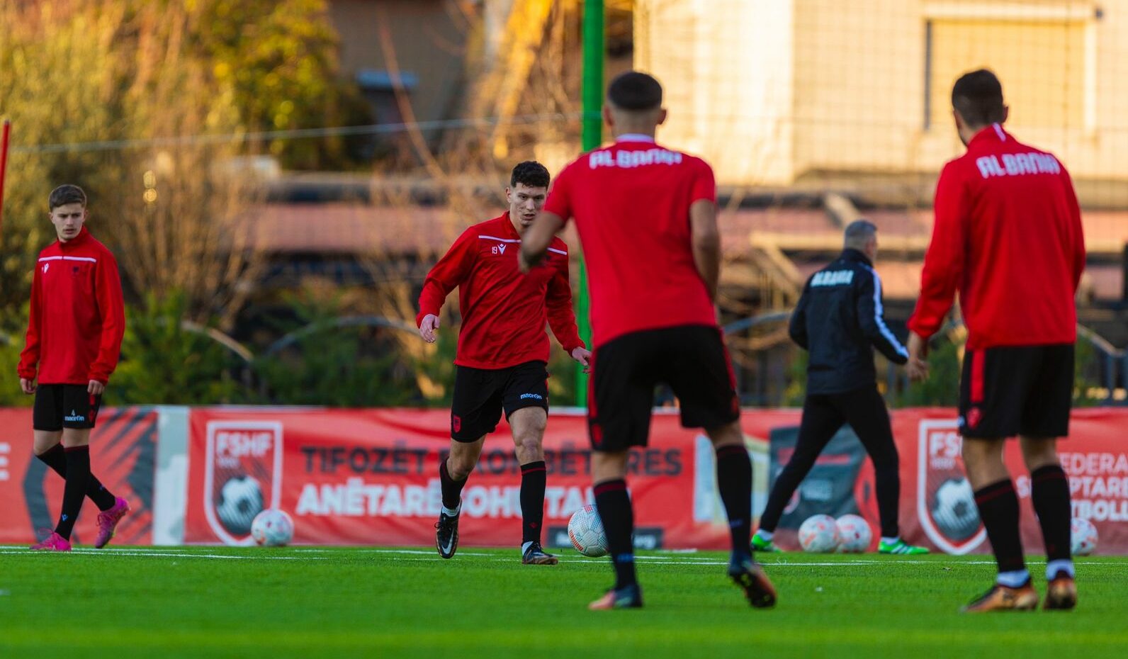 Ekipi Kombëtar U-19 nis grumbullimin tre ditor, zbardhet lista me emrat e 20 lojtarëve të ftuar