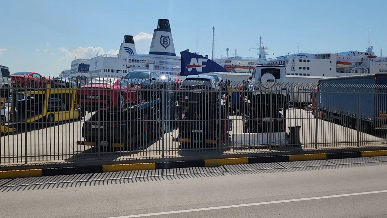Emri/ Në kërkim për trafikim të narkotikëve, 45-vjeçari arrestohet në flagrancë sapo mbërrin në vend