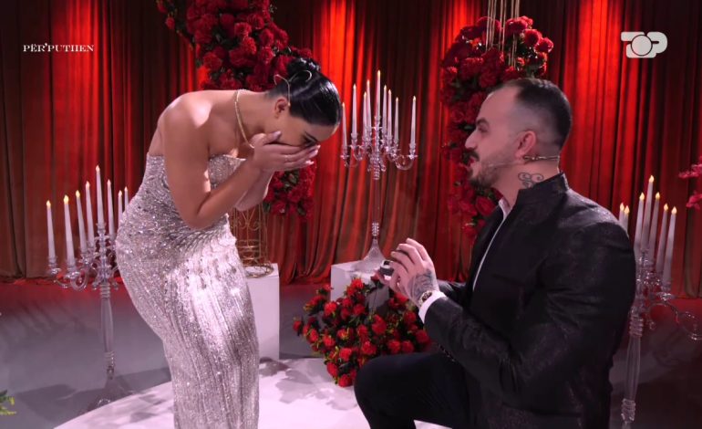 Ndodh propozimi i parë për martesë në Për’Puthen! Mes trëndafilash të kuq dhe lotësh, ajo tha “Po”