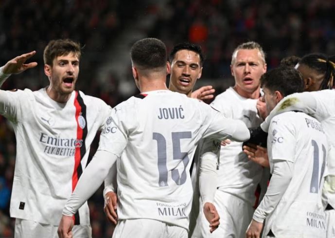 VIDEO/ Humbje e ëmbël për Milanin, kuqezinjtë vazhdojnë rrugëtimin në Europa League, për Rennes zemra nuk mjafton
