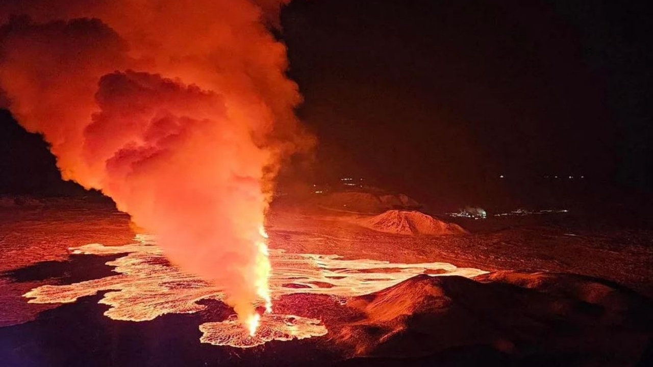 Çahet toka 3 kilometra, shpërthen sërish vullkani në Islandë, llava 50 metra në ajër!
