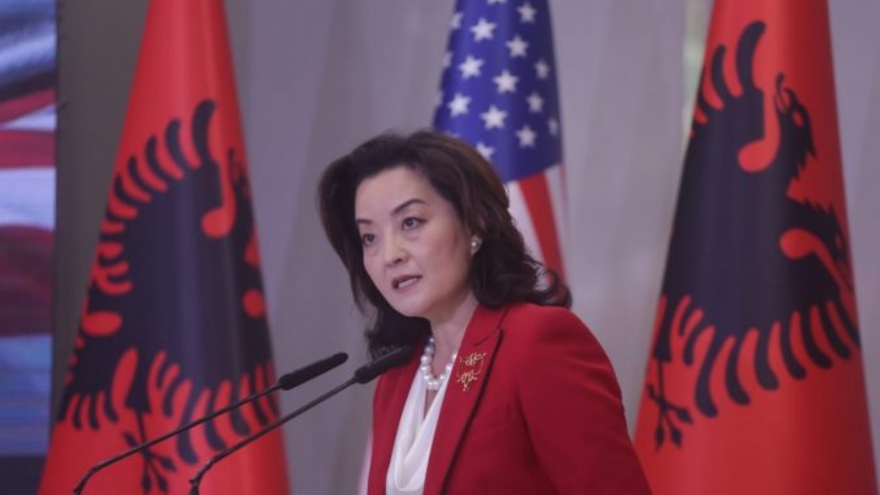 Zyrtarja e lartë e DASH, Yuri Kim flet për qëndrimin e Blinken në Shqipëri: Falenderim për strehimin e afganëve. Takim edhe me presidentin