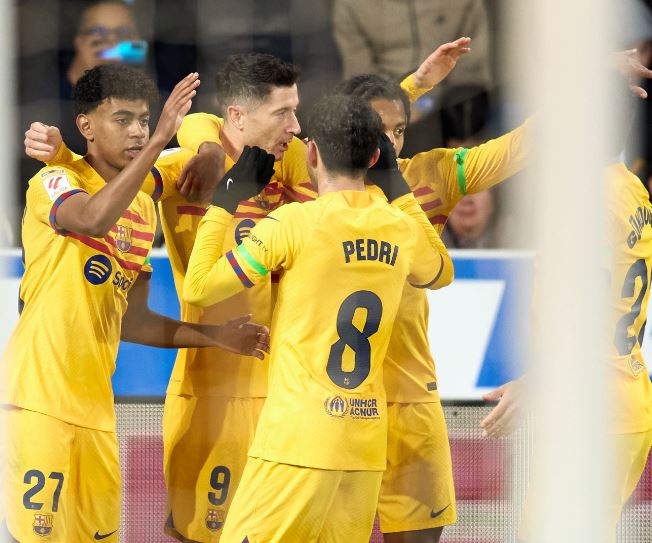 VIDEO/ Barcelona “ndez” ndaj Alaves, pikë të arta për Lewandowskin me shokë