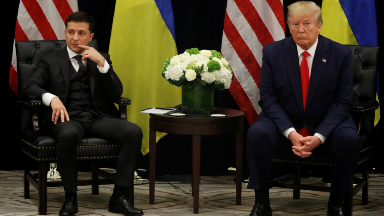 Trump deklaroi se do t’i jepte fund luftës në Ukrainë për 24 orë, Zelensky: E pres të vijë në frontin e luftimeve, do ndryshojë mendje