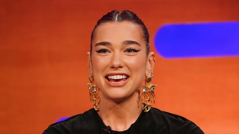 ‘Isha fëmijë, familja qëndroi në Prishtinë’/ Dua rrëfen largimin nga Kosova