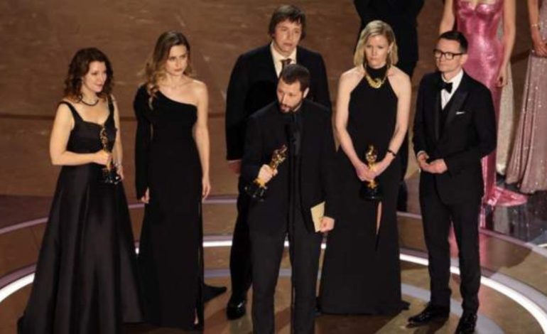 20 ditë në Mariupol, dokumentari më i mirë artistik! Gazetari preket teksa merr Oscar-in: Do të doja të mos e kisha bërë kurrë