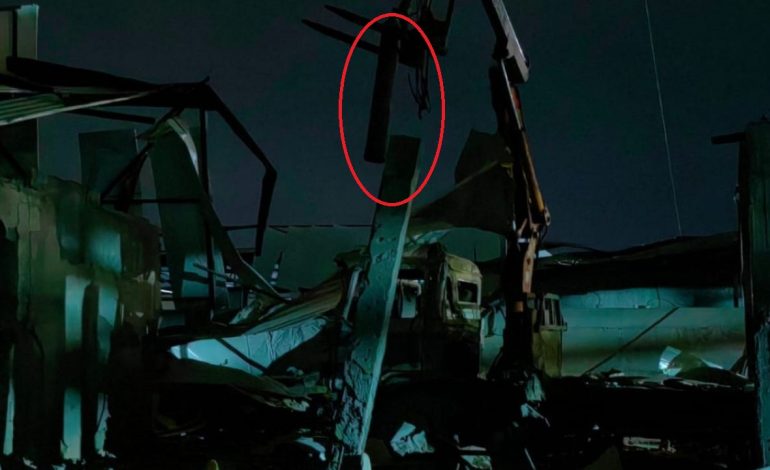 Tragjedia me dy të vdekur dhe gjashtë të plagosur në Lushnjë! Bombola u shkëput nga vinçi, nga fuqia shpërthyese u shkëputën telat e tensionit. Çfarë do hetohet për kriteret…