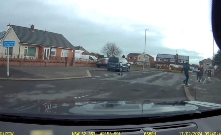 Shqiptari me drogë në makinë ‘fluturon’ në rrugët e Londrës, momenti kur kapet nga policia 
 19/03/2024 14:06