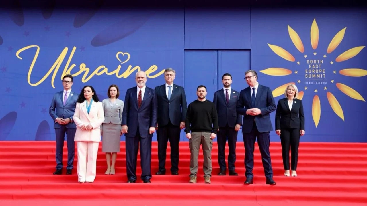 Zelenski e quajti Putinin një “Hilter të dytë”, Majko: Rusia kërkon ndryshimin e rregullave globale me armë, po bëhet realitet ëndrra e keqe e Milosheviçit