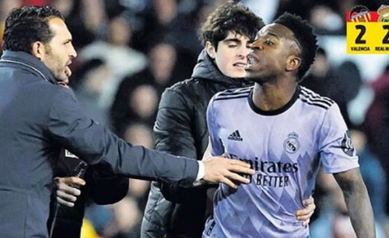 Ancelotti: Goli i anuluar është diçka që nuk e kam parë kurrë më parë! Gazetat katalanase: Skandal