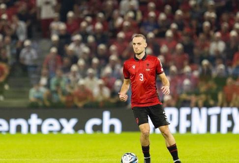 Mario Mitaj magjeps drejtuesit bardhezi, mbrojtësi i Kombëtares është profili perfekt për Juventusin