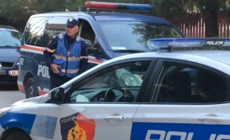 Të shtëna me armë dhe në fshatin Cukas të Lushnjës, drejt vendngjarjes nisen dy ambulanca