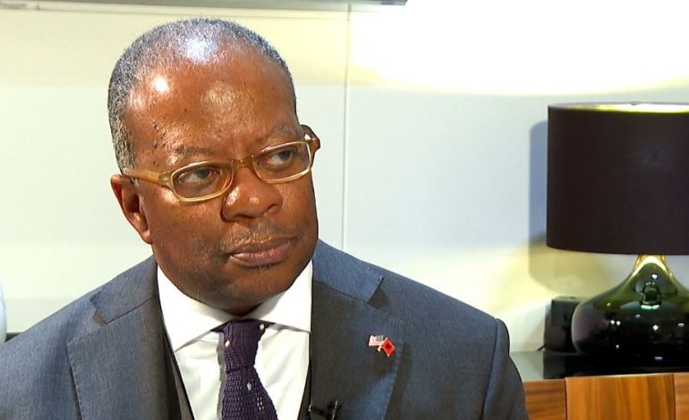 A do të ketë non-grata të reja për aktorët e politikës në Shqipëri? Robinson: Duhet ta kuptojnë se ka një çmim që duhet paguar nëse… (E plotë)