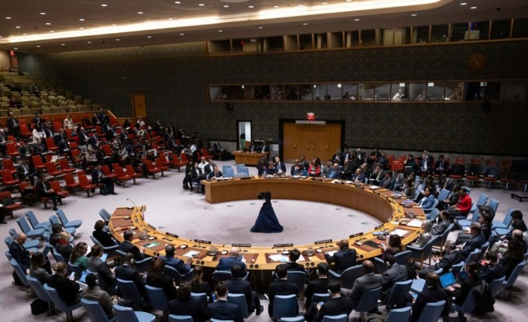 Për herë të parë, Këshilli i Sigurimit miraton rezolutën që kërkon armëpushim të menjëhershëm në Gazë