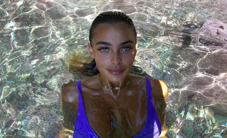 FOTO/ Chiara Frattesi braktis Milanon, bukuroshja “pushton” Maldivet: Je ilegale