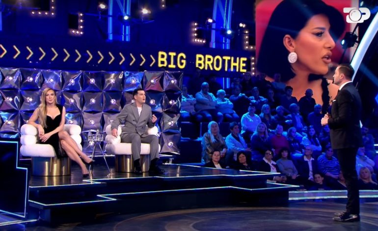 Lediona e bëri lojën e largimit reale duke përmendur vajzën, Egla: Më vjen keq që këto gra rrisin femijë! Arbri i kthehet keq: Aktorë të nivelit të lartë…