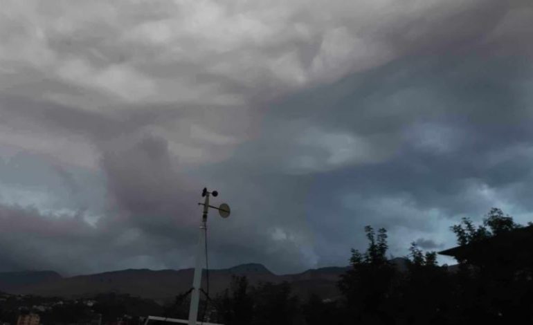 Mot me shi, breshër dhe shkarkesa elektrike! Si do jenë temperaturat për sot