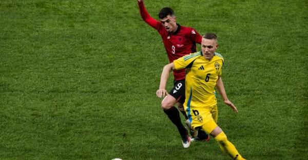 LIVE/ Zhbllokohet ndeshja, Suedia realizon në Stokholm ndaj Shqipërisë (VIDEO)