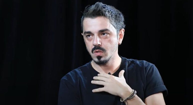 Reagon Amos pas publikimit të pamjeve të dhunës ndaj Princ Lekës