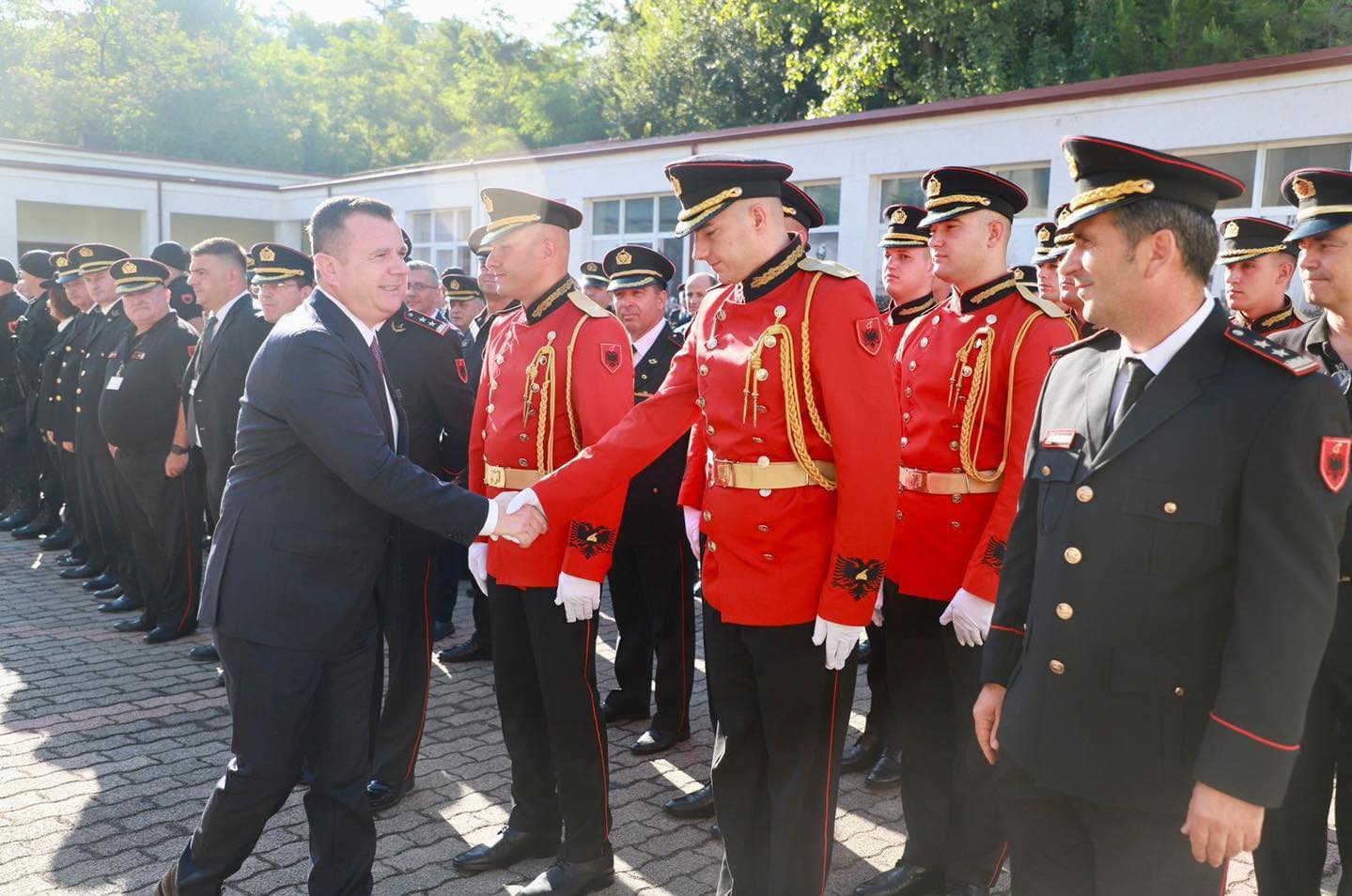‘I qepur me porosi’: Opozita kundërshton ndryshimet në ligjin e Gardës