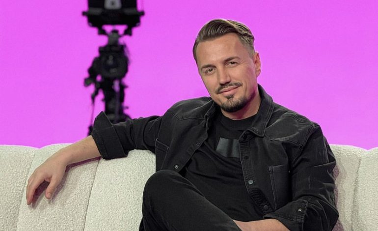 Blero flet për të dashurën e tij dhe i sqaron të gjitha!