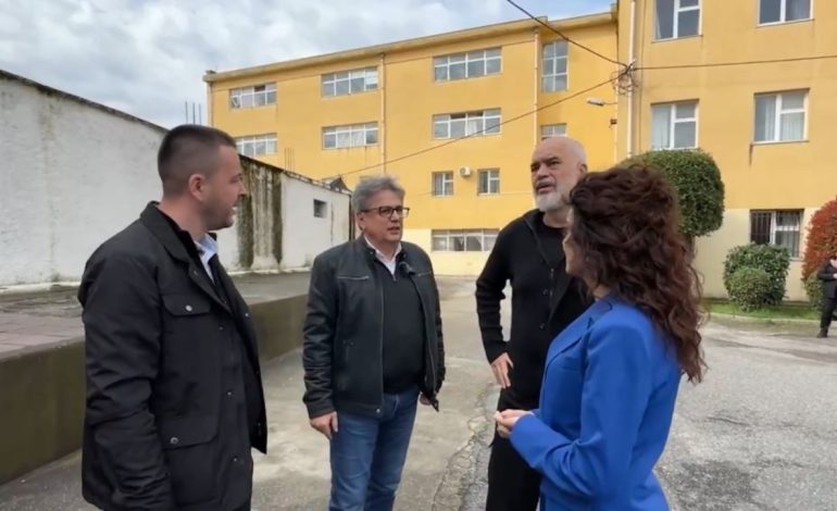 “Koha për një treg modern turistik dhe një konvikt europian”/ Rama inspektime në Shkodër: Forca Benet! Po s’e bame ne, kush tjetër harroje se e ban’ sa jena gjallë