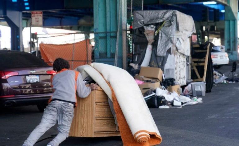 “Destinacioni: Shtëpia”/ San Francisko, përpjekje për të gjetur zgjidhje për të pastrehët: Shumë njerëz luftojnë për të mbijetuar