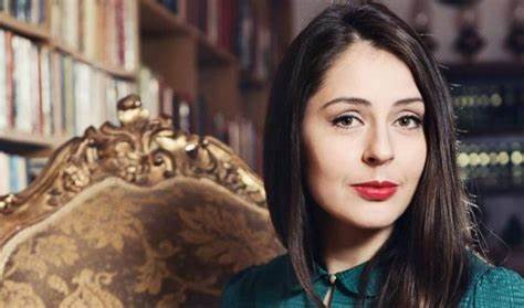 E para që urojnë sot personazhet e “showbiz” është Elia Zaharia!