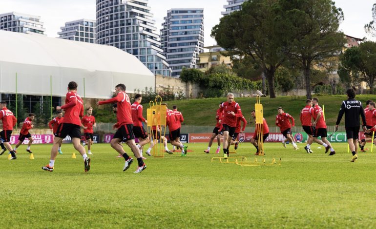 Kombëtarja zhvillon seancën e radhës stërvitore, grupi i plotë nën urdhrat e trajnerit Silvinjo