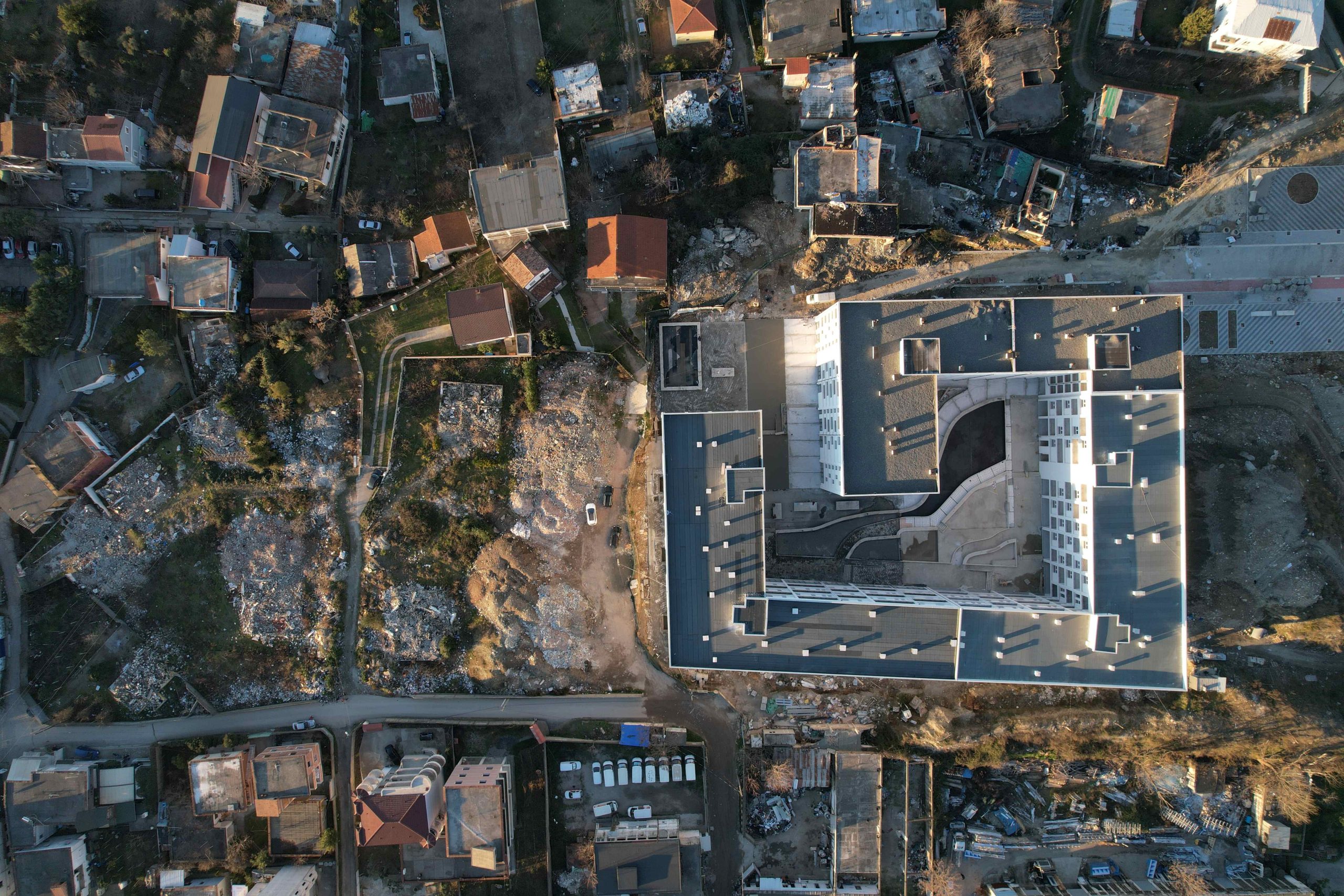 Amnezia kolektive pas tërmetit: Bashkitë injoruan përparësitë e Programit të Rindërtimit