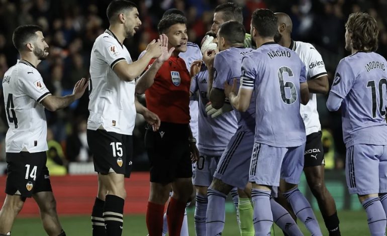 Dramë në Mestalla, gjyqtari i mohon fitoren Realit për një…. sekondë